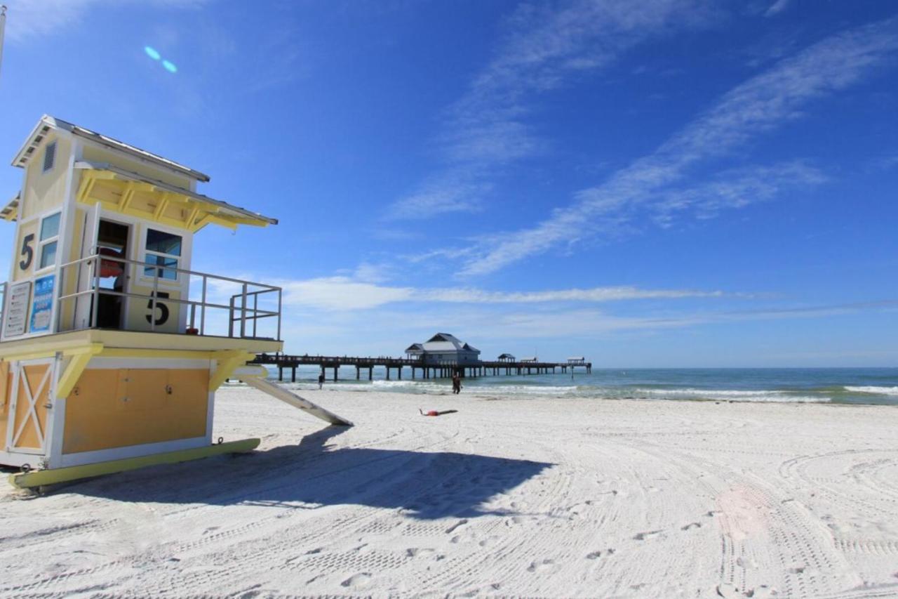 Relax In Retro Villa Clearwater Exterior photo